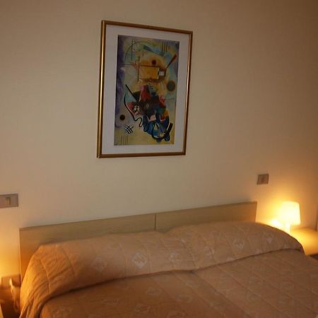 Hotel La Pineta アルボレーア エクステリア 写真